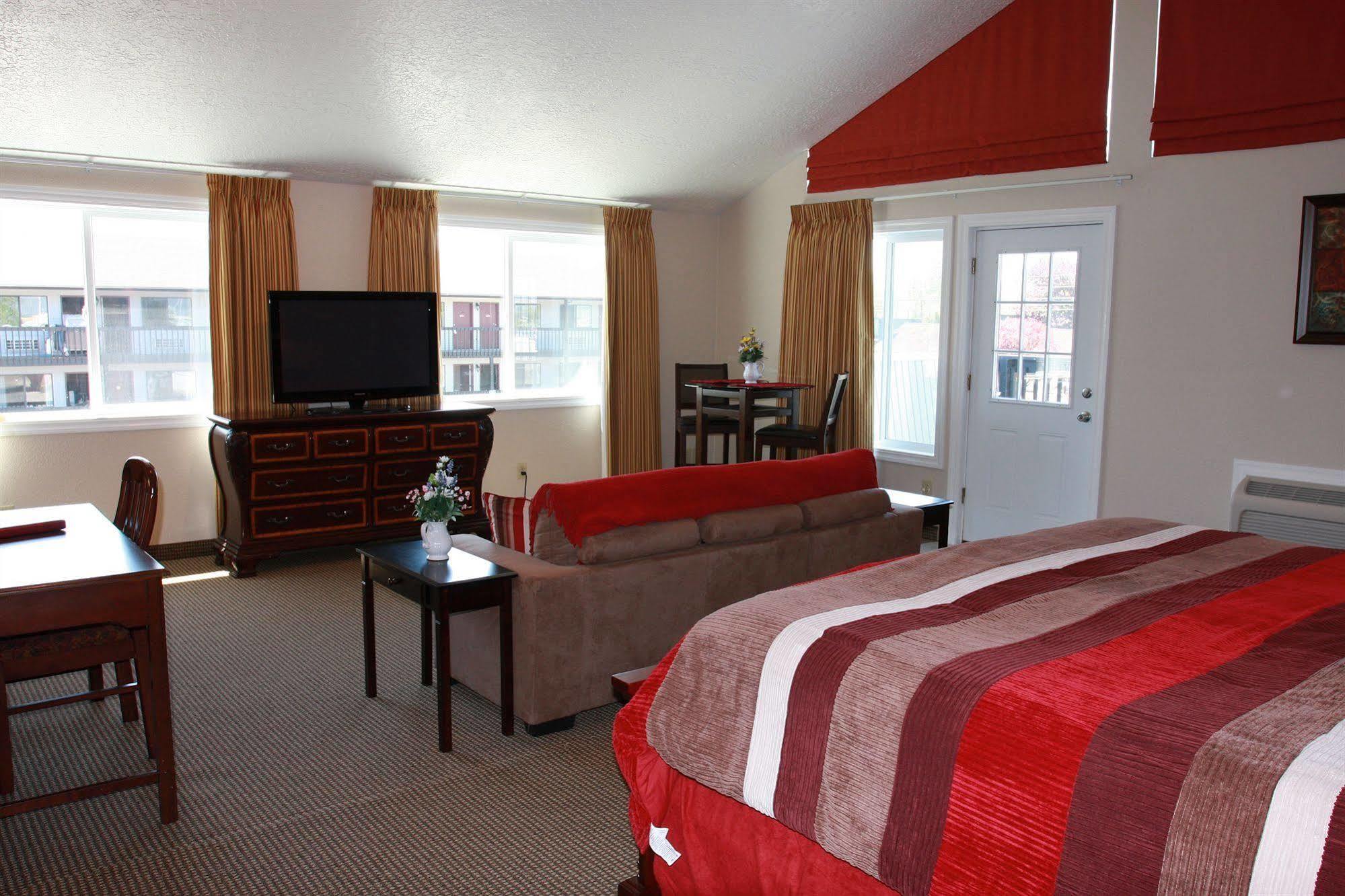 Western Royal Inn Tillamook Exterior foto